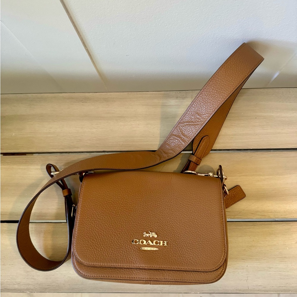 Beautiful Coach purse EUC
